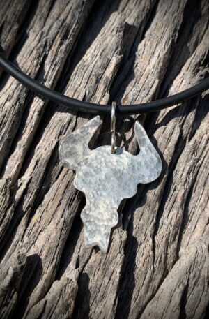 Pendentif crâne de buffle