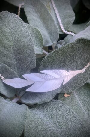 Chaînette plume en argent